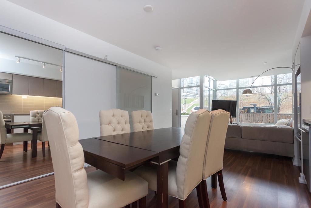 Applewood Suites - Condo Townhome Toronto Exterior photo